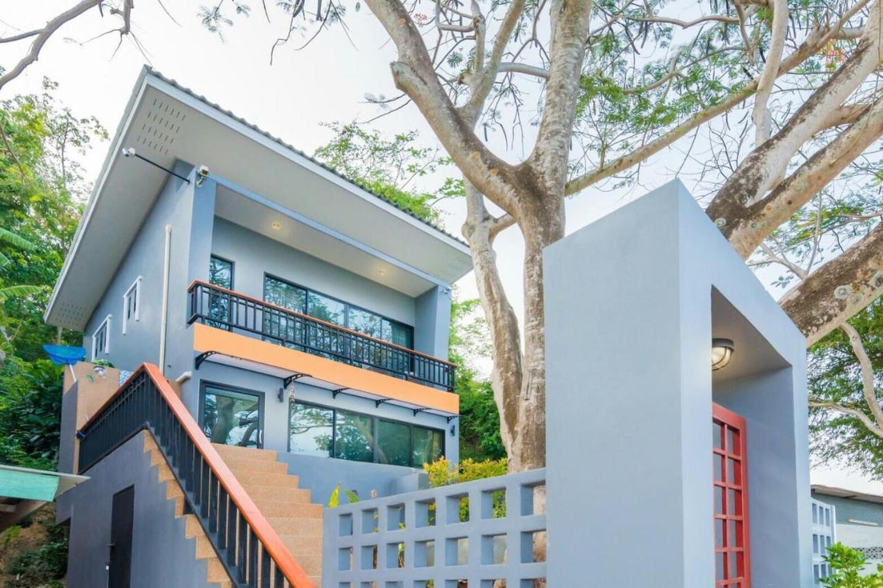 Koh Sirey Beachfront Pool Villa Пхукет Экстерьер фото