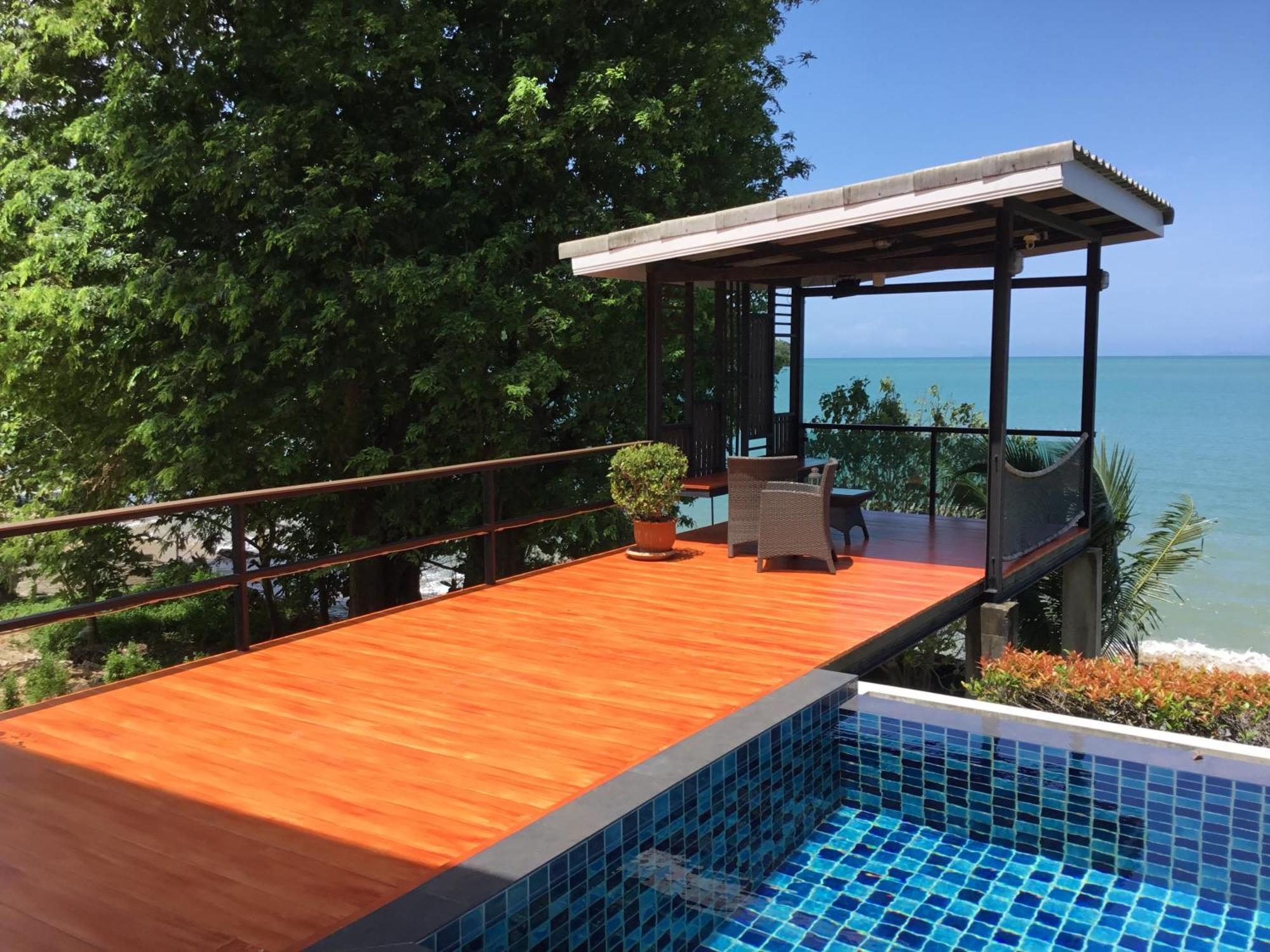 Koh Sirey Beachfront Pool Villa Пхукет Экстерьер фото